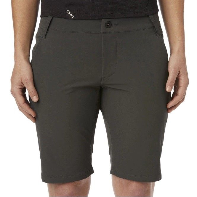 Giro Venture Women MTB Short Charcoal Size 6 S Neu in Lascheid