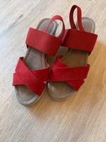 Sandalen, Keilabsatz, rot, easy Street, DEICHMANN, Gr.41 Hessen - Gladenbach Vorschau