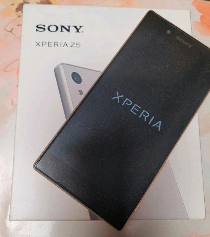 Sony xperia z5 bis 19.4 für 100€ in Lutherstadt Wittenberg
