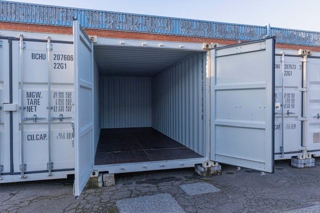 Möbel einlagern, Lagercontainer, Hochregallager, Einlagerung in Lübeck