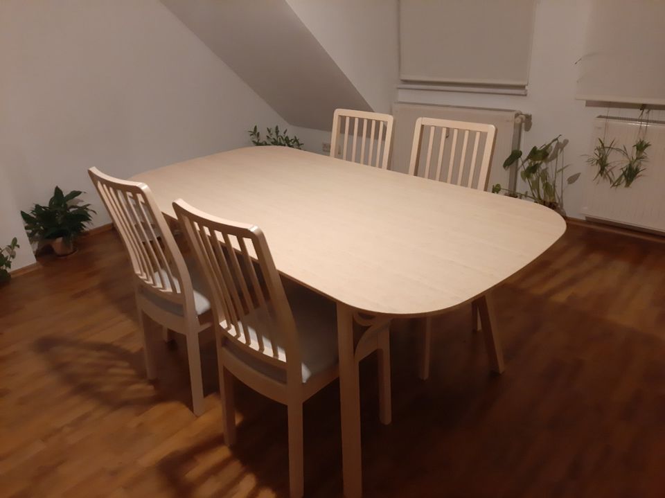 table and chairs in Greifswald