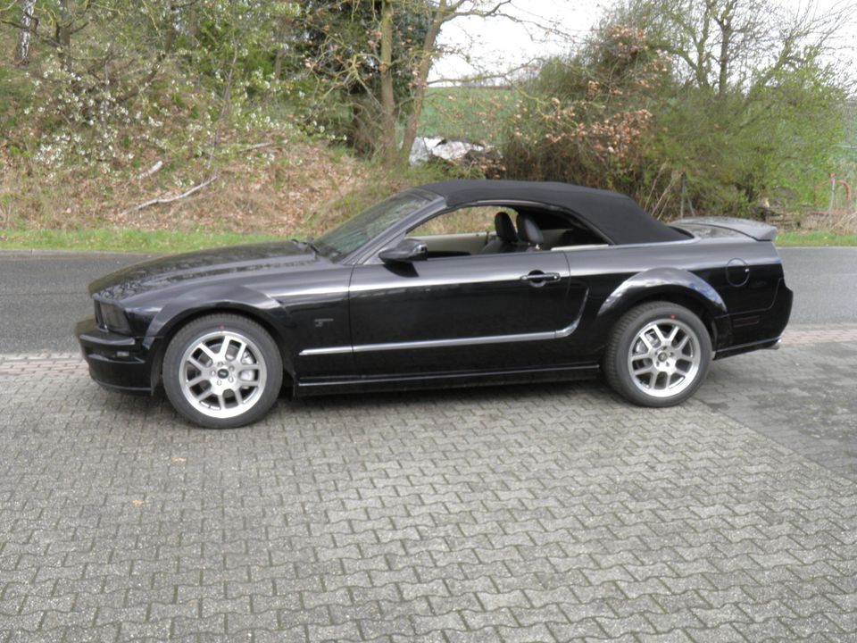 FORD MUSTANG GT V8 CABRIO in Neuental