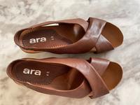 Sandalen Leder braun Gr.37 neu Leipzig - Paunsdorf Vorschau