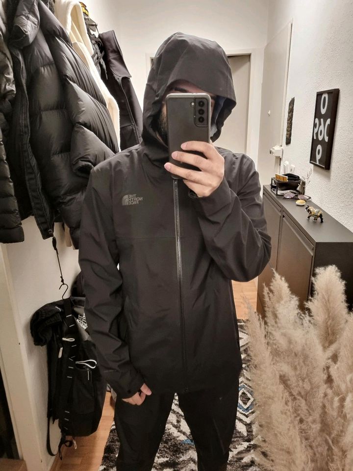 Schwarze The North Face Hardshell-Jacke in Frankfurt am Main - Nordend |  eBay Kleinanzeigen ist jetzt Kleinanzeigen