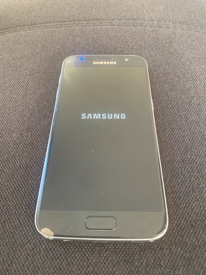 Samsung Galaxy S7 schwarz in Harsum