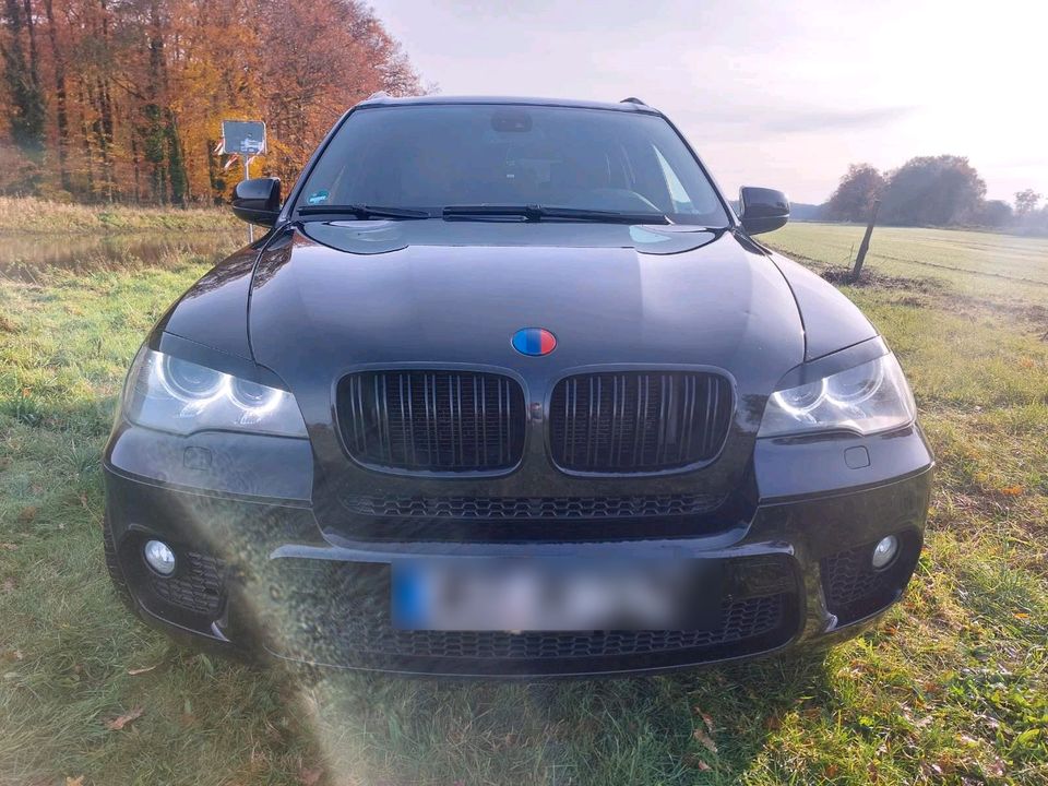 BMW X5 4.0D xDrive M5 7 Sitzer in Neuenkirchen-Vörden
