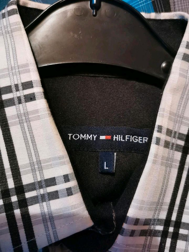 Hemd Sammelversand Tommy Hilfiger/Boss etc Gr L und XL Neu in Heppenheim (Bergstraße)