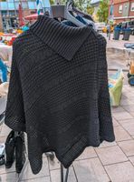 Poncho-Strick mit Zopfmuster-schwarz-mit Knöpfen-Einheitsgröße Nordrhein-Westfalen - Steinfurt Vorschau