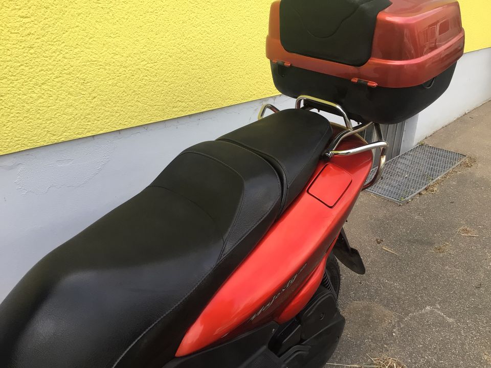 Yamaha majesty 125 1200€ tüv neu in Bad Abbach