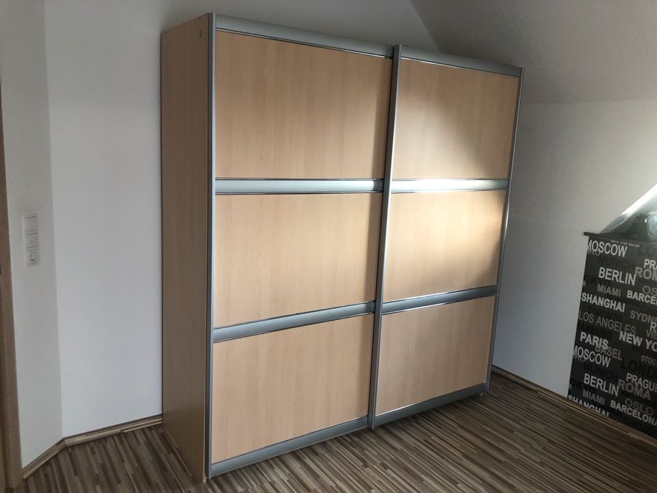 Kleiderschrank Schrank Schlaf-Kinderzimmer 180x197x62 cm in Gevelsberg