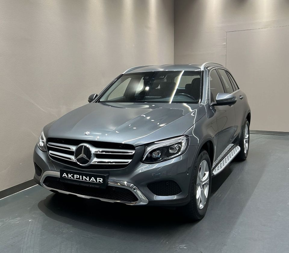 Mercedes-Benz GLC250 9G 4M *EXCLUSIVE*DISTRONIC*KAMERA*LED*AIR in Holzgerlingen