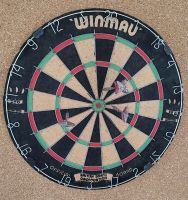 Dart Scheibe von Winmau inkl. Pfeile Baden-Württemberg - Leinfelden-Echterdingen Vorschau