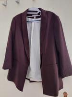 H&M Blazer weinrot Gr. 40/42 3/4 Ärmel kaum getragen Niedersachsen - Uelzen Vorschau