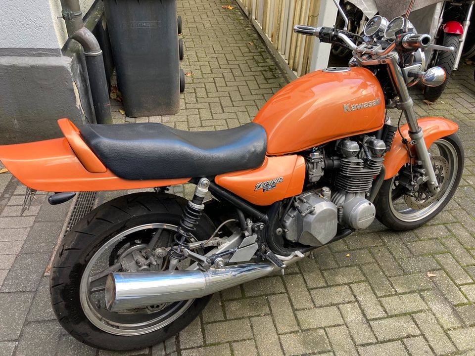 Kawasaki Zephyr 750 aus 4 - 1991 LANGE STANDZEIT seit 2017 in Bochum