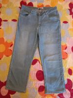 7/8 Jeans gr 40 hellblau sehrgut 9 Euro Nordrhein-Westfalen - Reichshof Vorschau