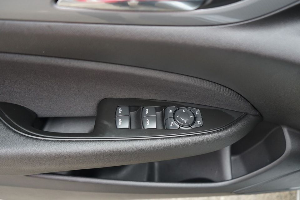 Opel Insignia GS 1.5 Turbo LED Navi Kamera Tempomat in Zella-Mehlis