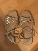 Sandalen gold 37 Sachsen - Rietschen Vorschau
