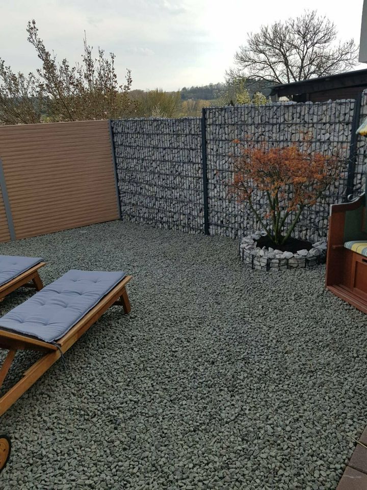 WPC-Sichtschutzzaun für jeden Garten. Ab 229 €. zaunline hat´s. in Laubach