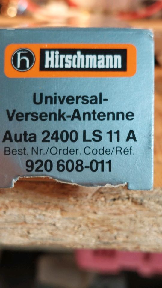 Hirschmann manuelle Antenne AUTA  2400 LS 11 A  NOS - NEU in Siegen