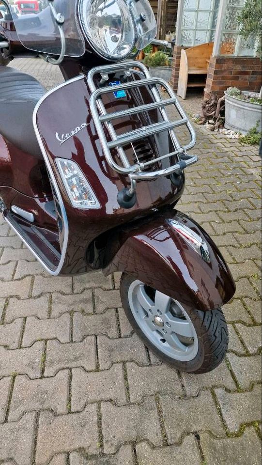 Vespa GTS 300 Touring in Mörfelden-Walldorf