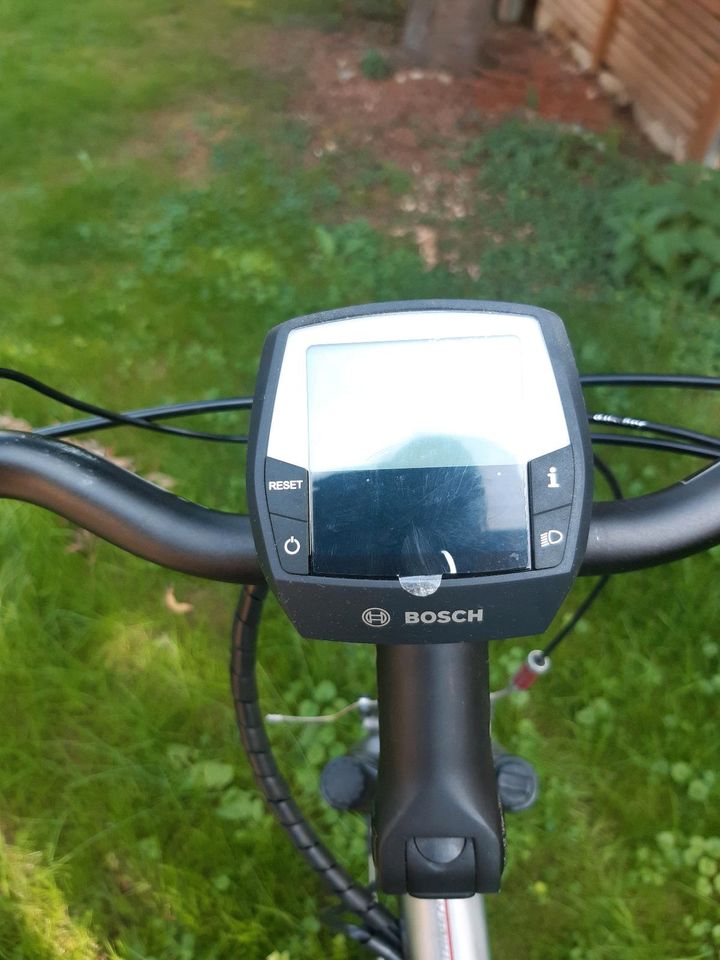 Damen E-bike mit Bosch Antrieb in Deggingen