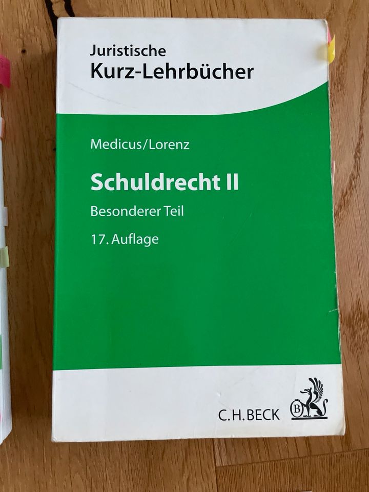 Lehrbücher Zivilrecht (BGB, SchuldR)/ ZPO in München