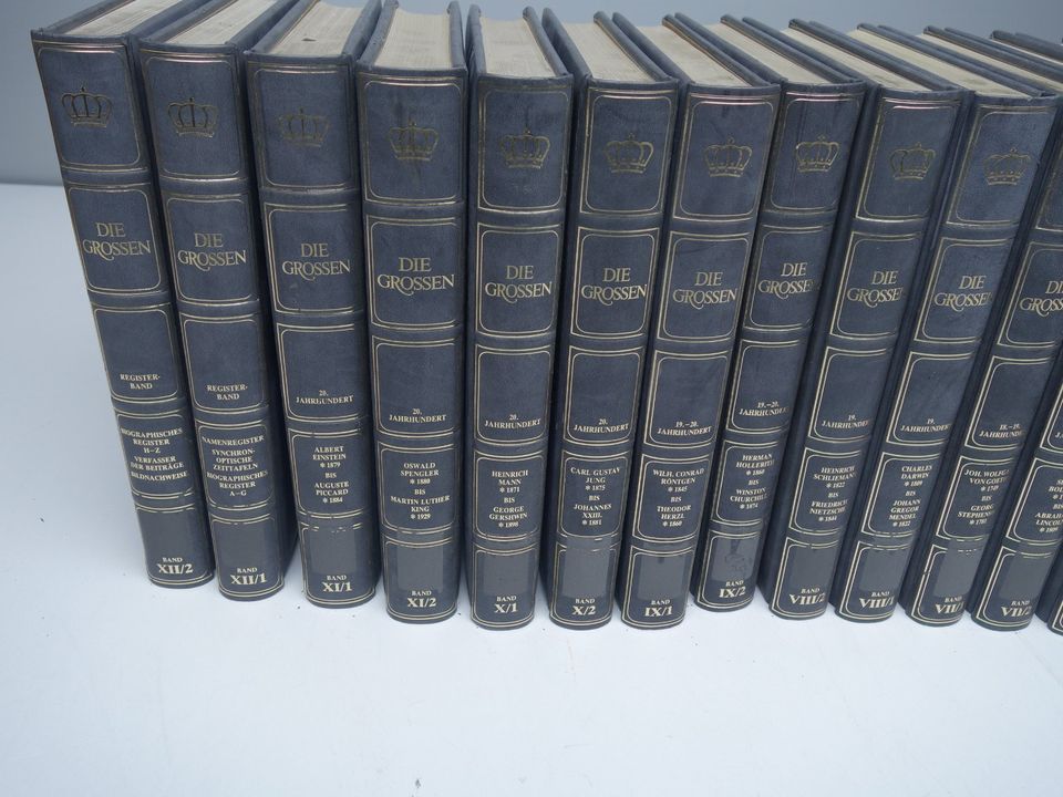 Bücher "Die Großen" 24 Bände 65772-110 in Weilrod 
