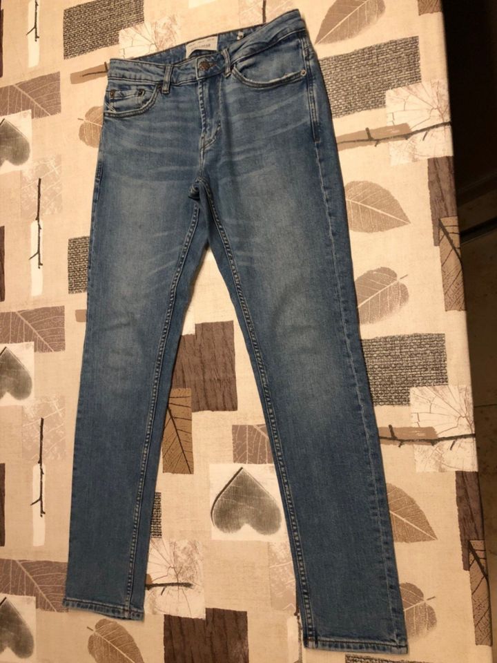 Pull & Bear slim Jeans, Gr. 29, zu verkaufen in Arnstein