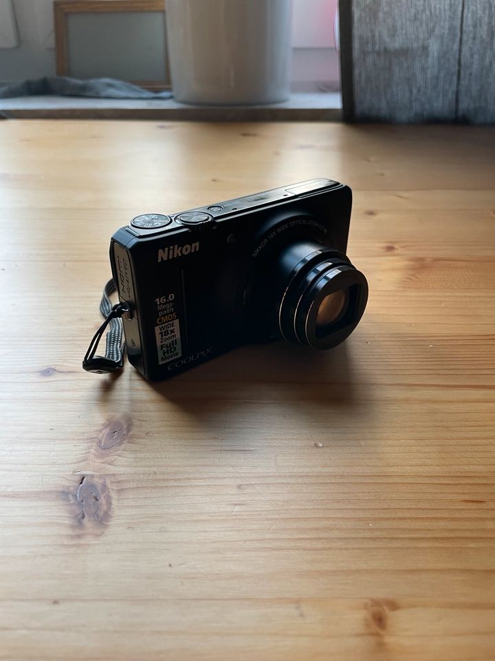 Kamera Nikon Coolpix S9200 in Kiel