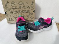 Skechers Sneakers Kinderschuhe mit Klettverschluss / Halbschuhe Baden-Württemberg - Ehingen (Donau) Vorschau