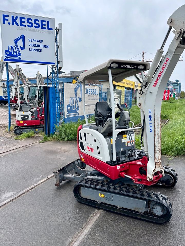 Takeuchi Bagger TB 216S V3 mit Powertilt+Taklock inkl. Mwst in Mainz