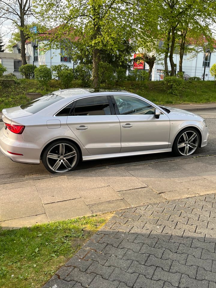 Audi A3 TFSI S-Line in Herford