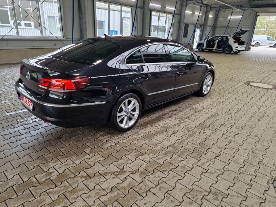 VW PASSAT CC 2013 140 PS DIESEL in Gummersbach