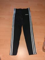 Leggings Adidas Gr 152 schwarz Niedersachsen - Emsbüren Vorschau