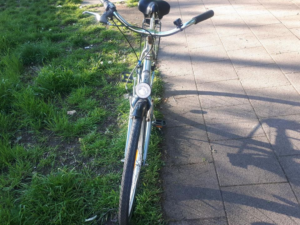 Damen Fahrrad Diplomat in Leipzig