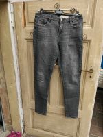 Esprit Jeans in grau/ schwarz in gr 29/32 Baden-Württemberg - Sandhausen Vorschau