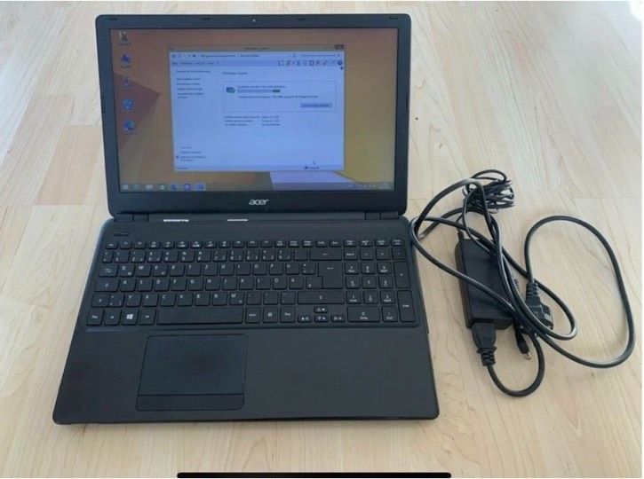 Acer Aspire Laptop E1-572G Notebook i5 8GB RAM 500GB Win7 in Schlüchtern