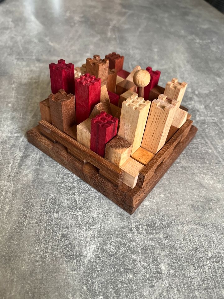 12 Burgen 3D Puzzel aus Holz in Emden