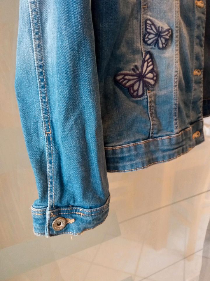 Jeans Jacke blau 170  Applikationen in Werlte 