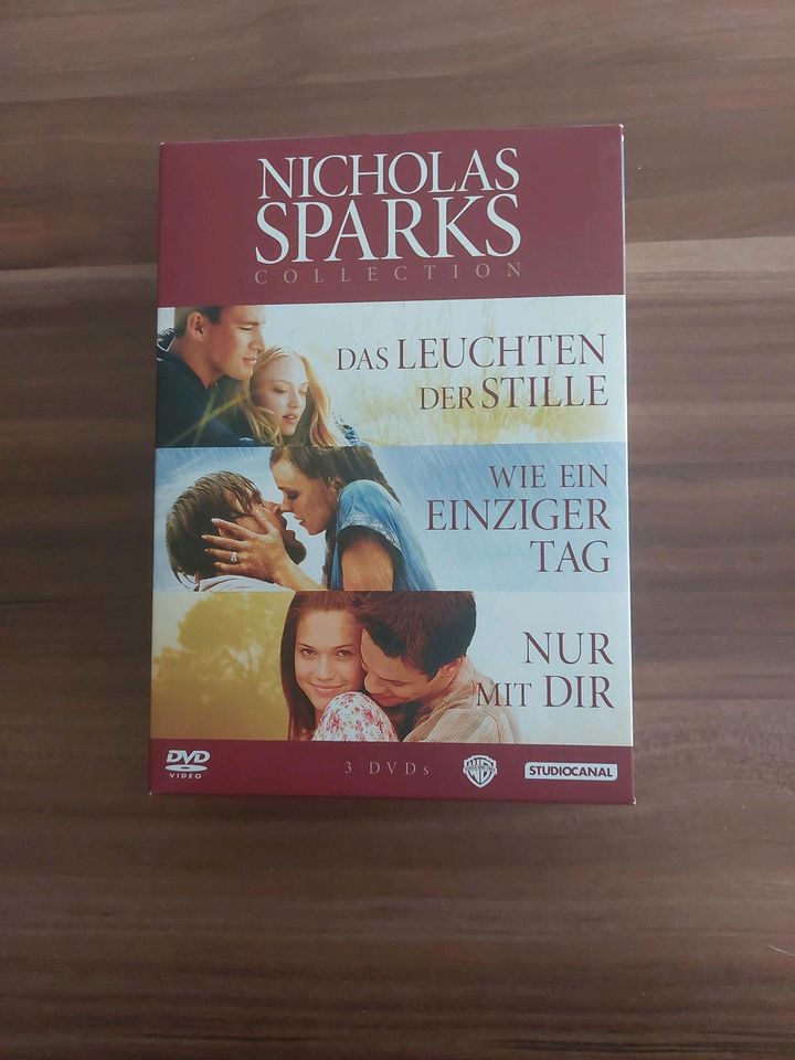 Nicholas Sparks collection in Wallerstein
