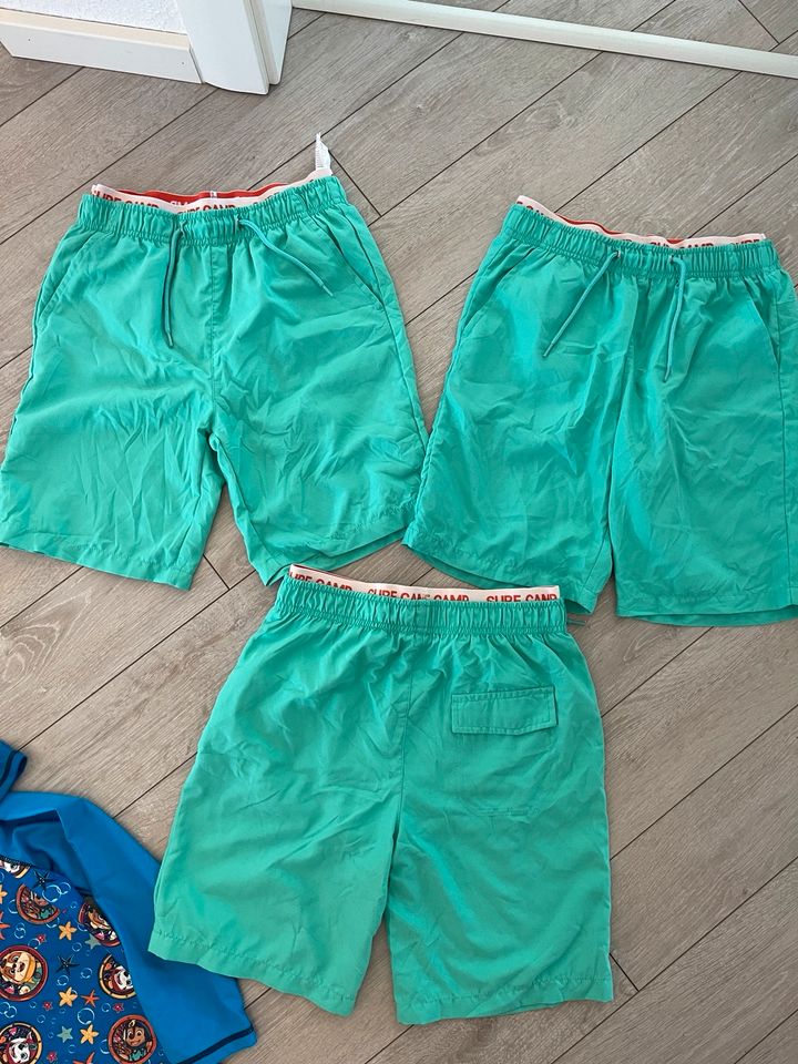 Badeshorts UV Shirts Sonnenschutz 146/152 in Dresden