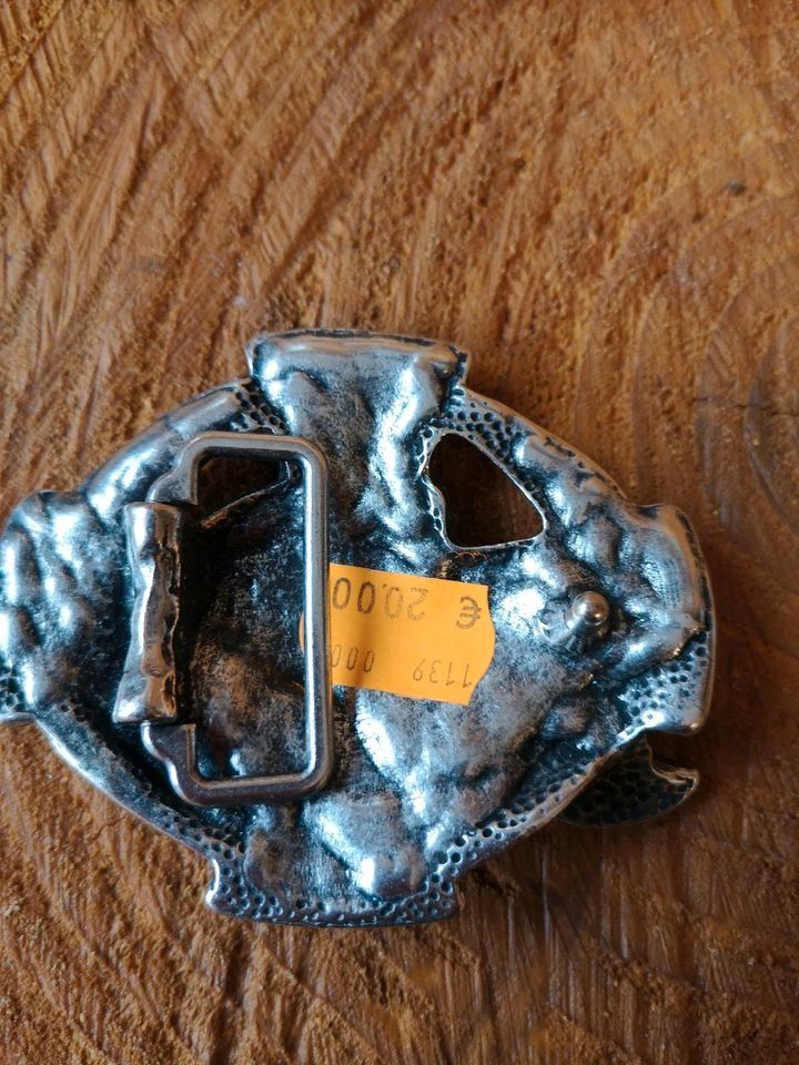 Gürtelschnalle aus Metall, 9.5 x 8 cm, Neuware in Rhauderfehn