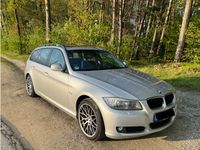 BMW 318d Touring - AHK, PANO, NAVI, Scheckheft uvm. Bayern - Landshut Vorschau
