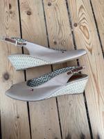 Tommy Hilfiger Sandalen Sandaletten Neu Espadrilles NP80€ Hannover - Linden-Limmer Vorschau