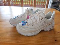 Skechers D'Lites Schuhe, nagelneu Bayern - Bad Feilnbach Vorschau