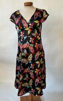 elegant Asia geisha Art Sommerkleid Schmetterlinge hochw.M 38 /40 Schleswig-Holstein - Flensburg Vorschau
