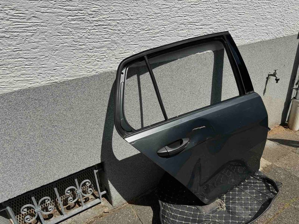VW Golf 7 5G Limousine Tür rechts Original Farbe-LR7H✅ in Rodenbach