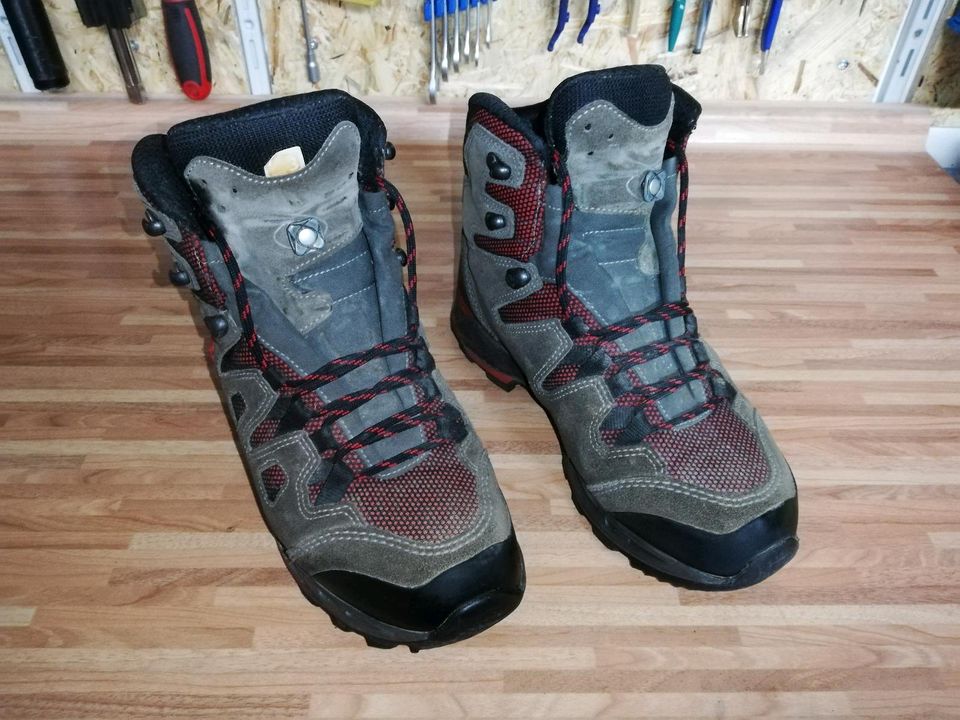 WANDERSCHUHE LOWA KHUMBU GTX 2 WS TREKKINGSCHUHE KAT 3 in Biedenkopf