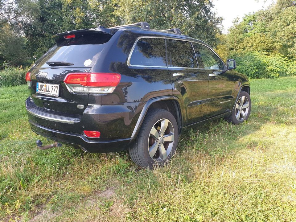 Jeep Grand Cherokee 3.0 V6 250 PS 1. Hand Scheckheft in Schönefeld