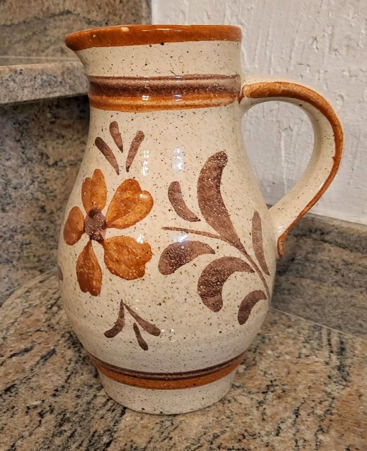 Krug Keramikkrug Vase Keramik beige Kanne in Bergheim